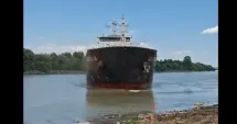 Stire din Economie : Nava L1L STELLA, eșuată pe Canalul Sulina. O echipă din cadrul Căpităniei Portului Tulcea, la fața locului