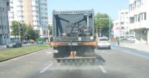 Stire din Social : Străzile din municipiul Constanța, stropite cu apă în zilele caniculare