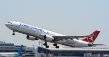 Stire din Actualitate : Un copil de 11 ani a murit la bordul unui avion care zbura spre New York. Aeronava a aterizat de urgență la Budapesta