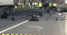 Stire din Eveniment : ACCIDENT GROAZNIC. Bucăți din CADAVRUL UNUI ȘOFER, împrăștiate pe zeci de metri