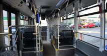 Stire din Social : Autobuz RATC, atacat cu pietre! Adolescentul vinovat, recunoscut de părinți în imaginile din presă