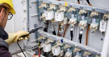 Stire din Economie : Consiliul Concurenţei: Gratuitatea racordării clienţilor casnici la reţelele de distribuţie a energiei electrice a generat beneficii