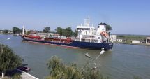 Stire din Economie : 18 piloţi, noapte şi zi pe Canalul Sulina! Milioane de tone de mărfuri transportate de vapoare