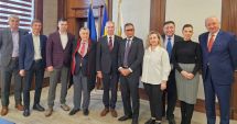 Stire din Economie : Noul ambasador al Indoneziei, Meidyatama Suryodiningrat, vizită în Portul Constanţa