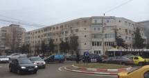 Stire din Eveniment : Accident rutier pe strada București! Două mașini făcute praf
