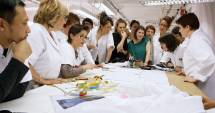 Stire din Social : Atelier de creație desfășurat la Cumpăna