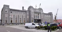 Stire din Eveniment : Procurorii DIICOT au depistat noi suspecți în dosarul mitei din Portul Constanța