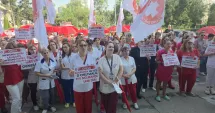 Stire din Social : Greva din spitale i-a prins nepregătiți pe unii pacienți. Cozi la internări și zeci de copii așteptând pe holuri