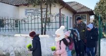 Stire din Cultură-Educație : GALERIE FOTO. Elevii școlii comunitare din Tuzla au vestit sosirea primăverii