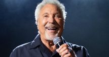 Stire din Actualitate : Legendarul Tom Jones împlinește astăzi 85 de ani
