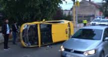 Stire din Eveniment : GALERIE FOTO / ACCIDENT RUTIER SPECTACULOS pe bulevardul Mamaia