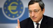 Stire din Actualitate : Șeful Băncii Centrale Europene, atacat de o tânără