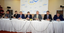 Stire din Politică-Administrație : Liderii ALDE, mesaj de la Constanța: "Principalul obiectiv, pe care ALDE și l-a asumat, este legat de investiții"