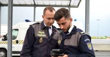 Stire din Eveniment : Pașapoarte turcești cu ștampile susceptibile a fi contrafăcute, descoperite de polițiștii constănțeni