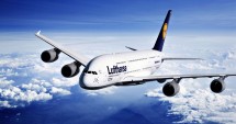 Stire din Actualitate : Lufthansa anulează 1.500 de zboruri din cauza grevei piloților