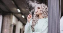 Stire din Actualitate : Alcoolul, țigările sau jocurile de noroc, principalele dependențe ale adolescenților români
