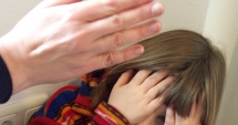 Stire din Social : Din ce în ce mai mulți copii din România au reclamat că au fost abuzați, în 2016. Numărul lor este în creștere cu 45 de procente