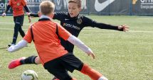 Stire din Sport : Fotbal / Patru echipe ale Academiei Hagi participă la „Acerbis Summer Cup”