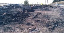 Stire din Eveniment : Beach bar distrus în incendiu, pe o plajă din Faleză Nord