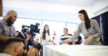 Stire din Actualitate : USR anunță: Clotilde Armand și Radu Mihaiu au pierdut primăriile Sectoarelor 1 și 2