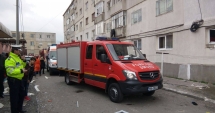 Stire din Eveniment : FOTO. Explozie puternică, într-un cartier din Constanța. O persoană a fost rănită