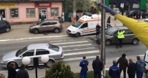 Stire din Eveniment : VIDEO. ACCIDENT CU TREI MAȘINI. Un cunoscut psihiatru implicat în carambol
