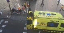 Stire din Actualitate : TEROAREA continuă la Barcelona: 2 bărbați înarmați s-au baricadat în restaurante