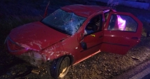 Stire din Eveniment : GALERIE FOTO. ACCIDENT RUTIER, LA CONSTANȚA. ȘOFERUL CĂUTAT DE POLIȚIE