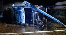 Stire din Eveniment : Accident pe autostrada A2. Un TIR s-a răsturnat!