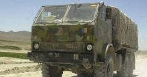 Stire din Eveniment : Militarii au fost trimiși la moarte sigură. Camionul avea 37 ani vechime și probleme tehnice. "Militarii sunt prea decenți să se plângă. Sunt expuși zilnic unor riscuri vitale"