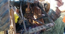 Stire din Eveniment : IMAGINI ȘOCANTE / BĂRBAT DECEDAT DUPĂ CE S-A RĂSTURNAT CU TRACTORUL, LA CONSTANȚA