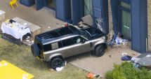 O mașină a intrat în clădirea unei școli primare din Londra. Un copil a murit, alți 6 au fost răniți