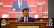 Stire din Politică-Administrație : Scandal cu jigniri în plenul Parlamentului României: „Propagandist infect!”