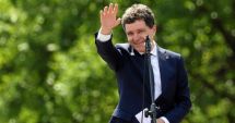Stire din Actualitate : Nicușor Dan devine azi, oficial, președinte al României. La ora 12:00 va depune jurământul în Parlament