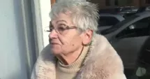 Stire din Eveniment : Mama văduvei lui Kreiner neagă implicarea fiicei sale în crima pentru moștenire. „Abia se ține pe picioare”
