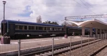 Stire din Social : Drumul spre mare, blocat. Reabilitarea gărilor, întârziată