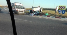 Stire din Eveniment : GALERIE FOTO / ACCIDENT SPECTACULOS LÂNGĂ AGIGEA! Autoturism răsturnat în sensul giratoriu