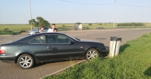 Stire din Eveniment : DISTRACȚIE INFERNALĂ pe AUTOSTRADA BUCUREȘTI-CONSTANȚA. Șoferul FĂRĂ PERMIS, aproape de COMĂ ALCOOLICĂ