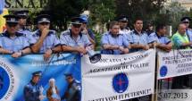 Stire din Eveniment : PROTEST / Polițiștii își cer drepturile în stradă!