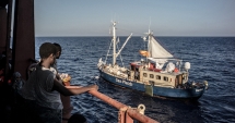 Stire din Actualitate : Peste 2.200 de migranți salvați în largul coastelor Libiei