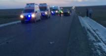 Stire din Eveniment : Update. ACCIDENT RUTIER MORTAL ÎN JUDEȚUL CONSTANȚA. Tânăr de 18 ani, MORT! Patru victime, una în comă!