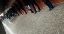 Stire din Eveniment : IMAGINEA ZILEI. Așteptând metroul...