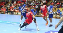 Stire din Sport : Handbal / CS Dinamo, învinsă (26-27) de FC Porto la Bucureşti, în Liga Campionilor