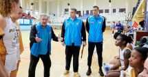 Stire din Sport : Halal atmosferă de Crăciun! Antrenorul Miroslav Popov, dat afară de arbitri din Sala Sporturilor