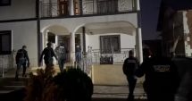 Stire din Eveniment : 250 de polițiști fac percheziții în Țăndărei, un elicopter MAI survolează orașul. Ce arsenal au găsit oamenii legii