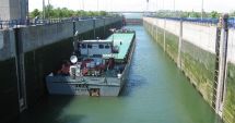 2.580 de unități navale au tranzitat canalele navigabile în primele zece luni din 2020