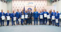 Culturism / Românii medaliaţi la Mondialele de la Santa Susanna, felicitaţi de ministrul Tineretului şi Sportului