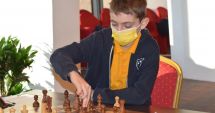 Stire din Sport : Şah / La doar 9 ani, Andrei Negrean, parcurs excelent la Openul Internaţional al României