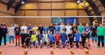 Stire din Sport : Volei / Zeci de copii au participat la selecţia pentru constituirea loturilor naţionale de speranţe
