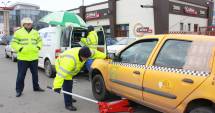 Stire din Eveniment : Galerie FOTO. TAXIURILE din zona Gării Constanța, CONTROLATE LA SÂNGE